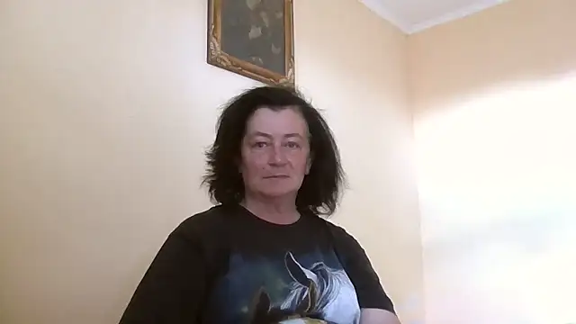 Snapshot of GypsiQueen2 chatting on 05.24.26 GypsiQueen2 online show from 05.24.26