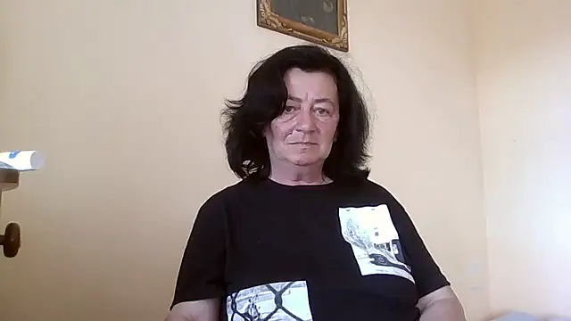Snapshot of GypsiQueen2 chatting on 05.31.26 GypsiQueen2 online show from 05.31.26
