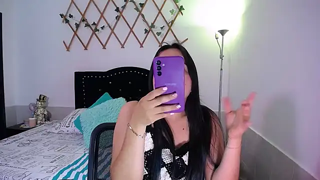 naughty girl 4u online show from 11.07.25