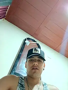 Snapshot of Triplex_Coolness chatting on 09.12.25 Triplex Coolness online show from 09.12.25