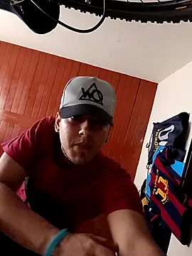 Snapshot of Triplex_Coolness chatting on 09.17.25 Triplex Coolness online show from 09.17.25