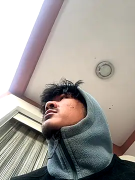 juniiorre online show from 11.06.25