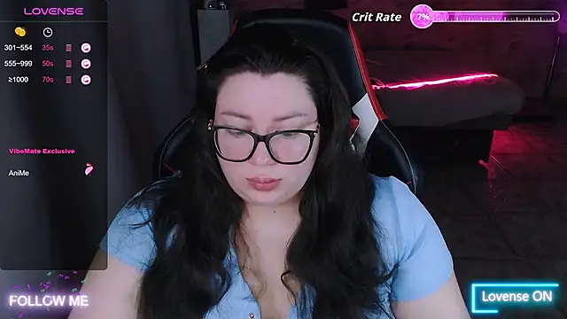 Snapshot of alexa_sweetyy chatting on 10.28.25 alexa sweetyy online show from 10.28.25