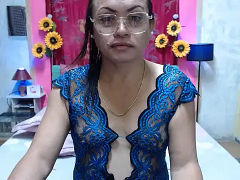 UrAsianPrincessDanie online show from 06.17.26