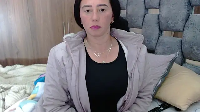 sara hott 1 online show from 01.30.25