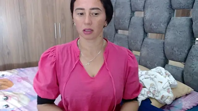 sara hott 1 online show from 02.01.25