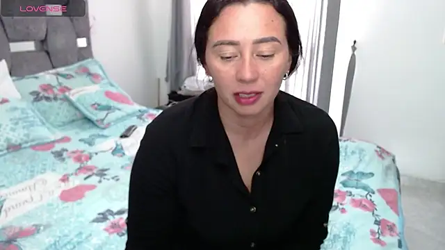 sara hott 1 online show from 10.03.25