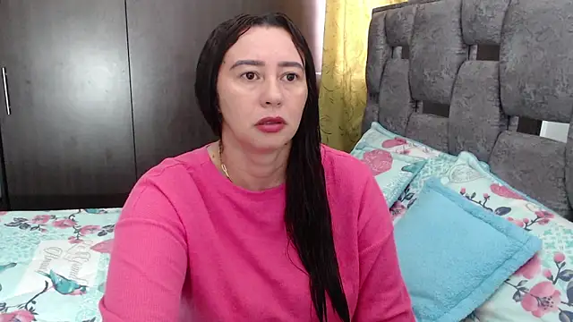 Snapshot of sara_hott_1 chatting on 06.16.26 sara hott 1 online show from 06.16.26