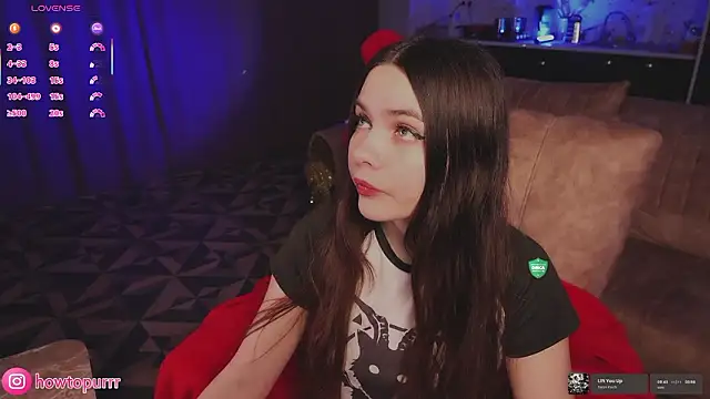 Snapshot of How2Meow chatting on 03.21.26 How2Meow online show from 03.21.26