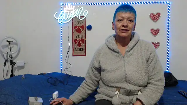 loquitaqueen011 online show from 03.12.25