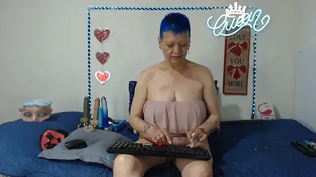 loquitaqueen011 online show from 11.01.25