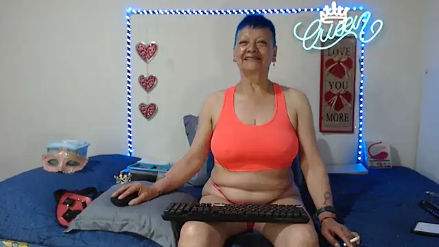 loquitaqueen011 online show from 04.09.26
