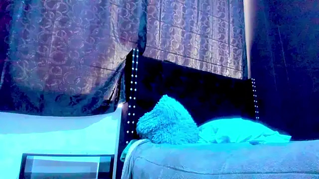 Snapshot of amareto_queen chatting on 02.02.26 amareto queen online show from 02.02.26