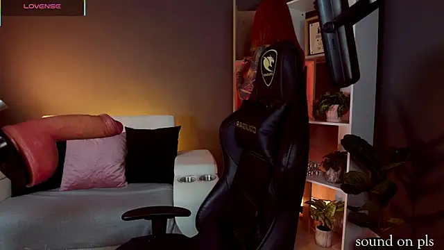 Snapshot of RedJasmine_ chatting on 03.10.25 RedJasmine online show from 03.10.25