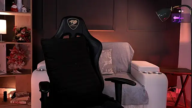 Snapshot of RedJasmine_ chatting on 01.05.26 RedJasmine online show from 01.05.26