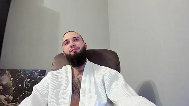 A              online show from 01.04.25