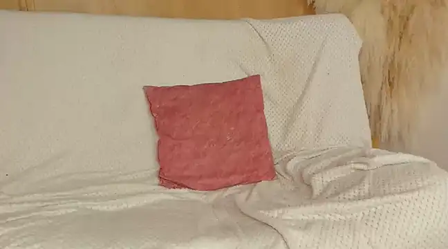 Skarleth69 online show from 01.28.25