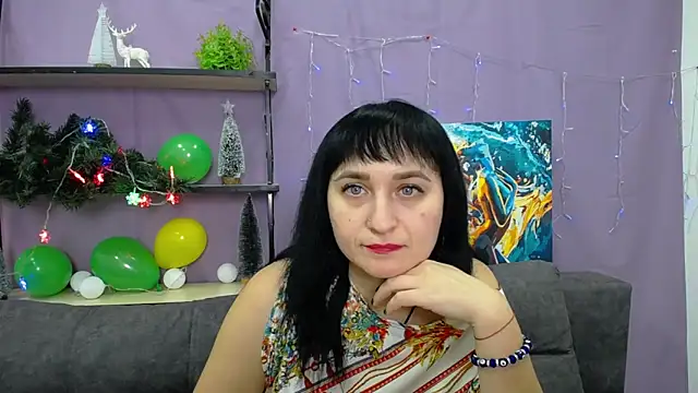 NinaFlawlees online show from 01.10.25