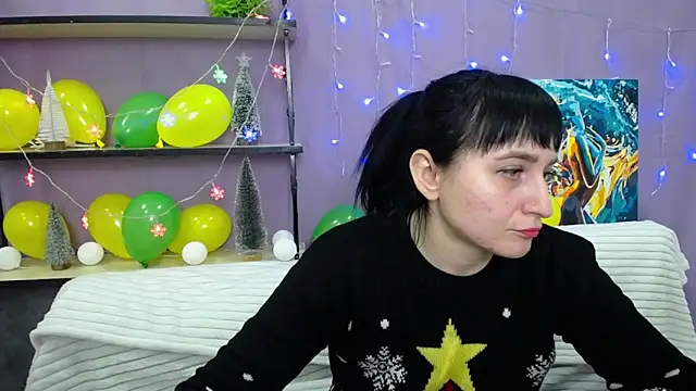 NinaFlawlees online show from 01.14.25