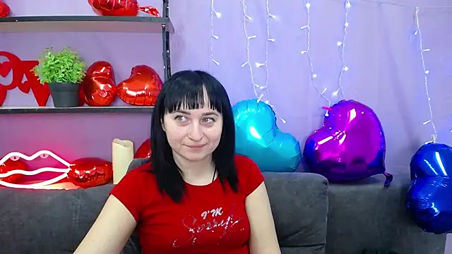 NinaFlawlees online show from 03.04.25