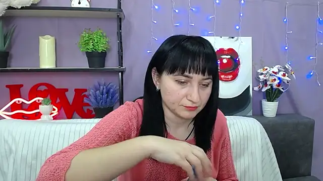 NinaFlawlees online show from 03.19.25