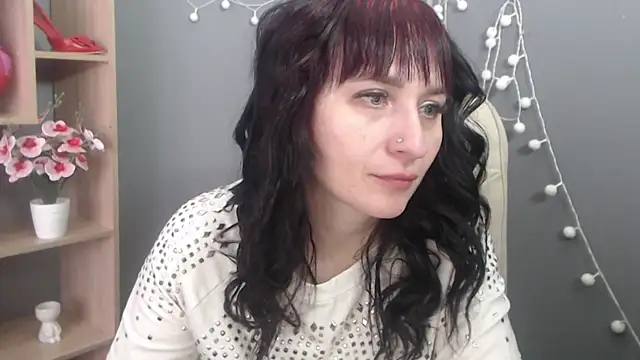 Snapshot of NinaFlawlees chatting on 02.19.26 NinaFlawlees online show from 02.19.26