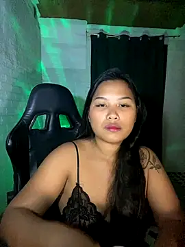 Snapshot of Aalexandrea chatting on 11.04.25 Aalexandrea online show from 11.04.25