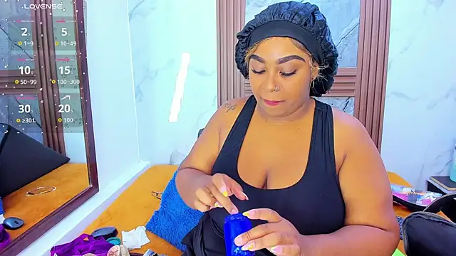 HannyMansonh online show from 10.15.25