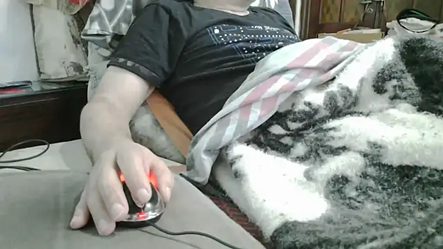 Snapshot of messi_syssy chatting on 05.30.26 messi syssy online show from 05.30.26