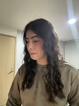 Gaby zahir  online show from 12.23.24