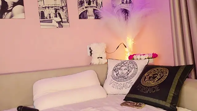 Snapshot of NaomiBlack35 chatting on 09.10.25 NaomiBlack35 online show from 09.10.25