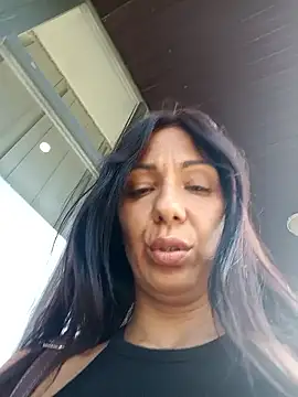 Snapshot of LeticiaWoods chatting on 09.10.25 LeticiaWoods online show from 09.10.25