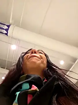 Snapshot of LeticiaWoods chatting on 09.25.25 LeticiaWoods online show from 09.25.25