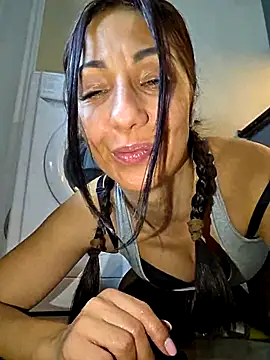 LeticiaWoods online show from 01.05.26