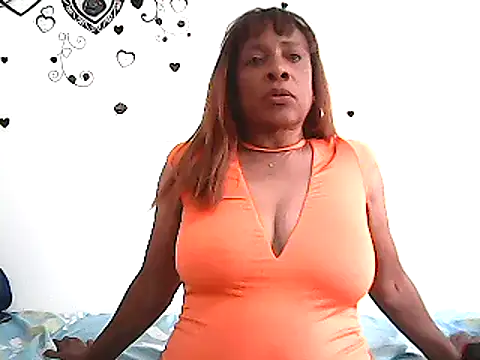 Snapshot of RoosePaarker chatting on 02.23.25 RoosePaarker online show from 02.23.25