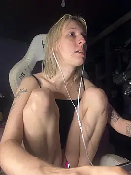 bunnydark00 online show from 05.08.26