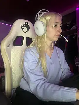 bunnydark00 online show from 07.10.26