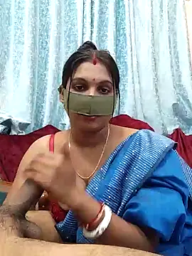 Queen Dolly online show from 12.17.24