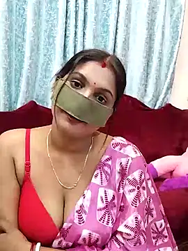 Queen Dolly online show from 02.05.25