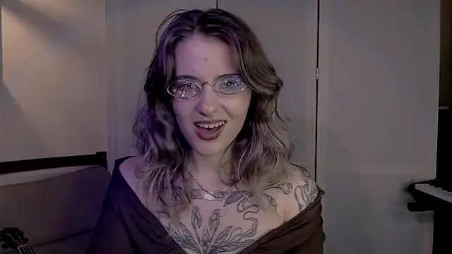 Snapshot of risha_laas chatting on 12.05.24 risha laas online show from 12.05.24