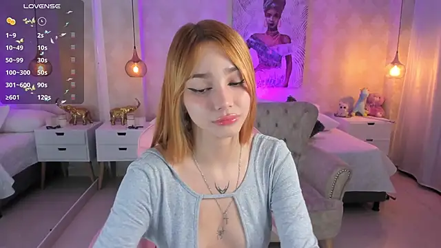 Snapshot of LITTLE-VIVI chatting on 01.06.25 LITTLE-VIVI online show from 01.06.25