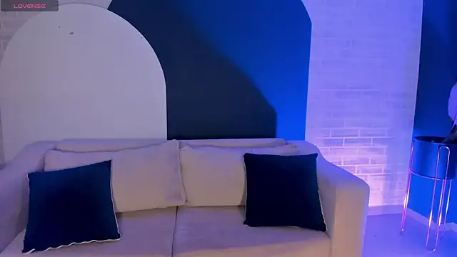 EveBensonX online show from 03.19.25