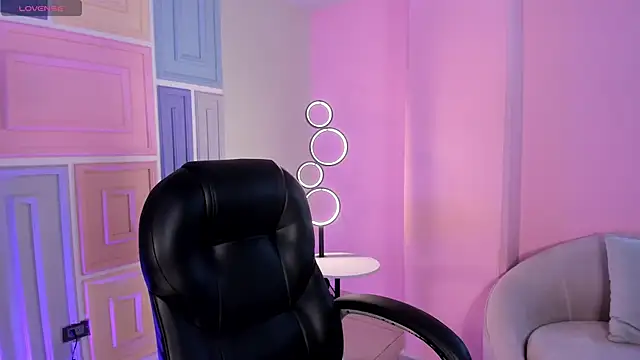 EveBensonX online show from 02.26.26