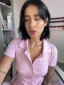 Ale Lewis online show from 01.17.25