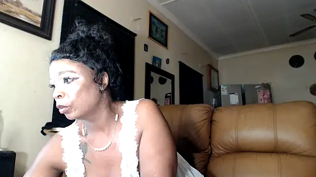 Gucci Bx online show from 03.21.25