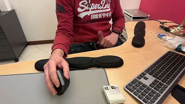 Snapshot of riccardofortis chatting on 02.03.26 riccardofortis online show from 02.03.26