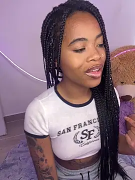 Snapshot of Mia_damm chatting on 02.13.26 Mia damm online show from 02.13.26