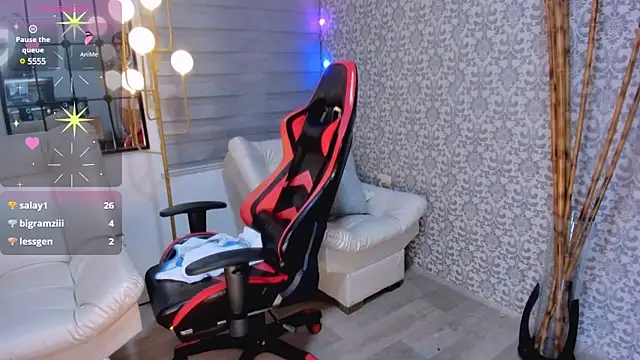 Snapshot of RenataReyes chatting on 01.08.25 RenataReyes online show from 01.08.25