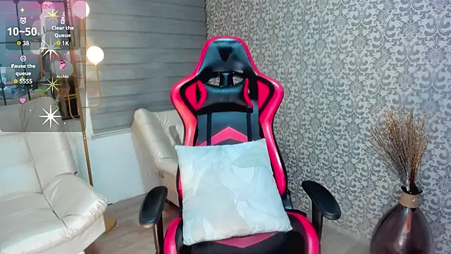 Snapshot of RenataReyes chatting on 02.23.25 RenataReyes online show from 02.23.25