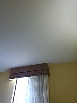 mossy kiss online show from 01.04.25